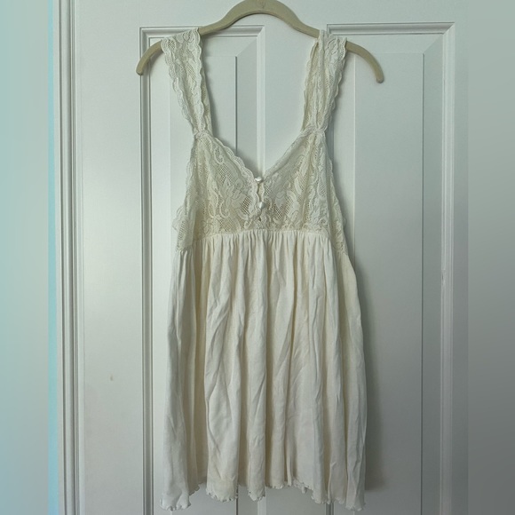 Victoria’s Secret Sleep Tunic - Picture 3 of 3